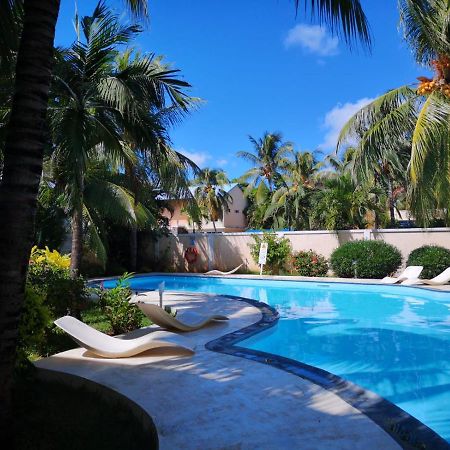 Our Island Home 5 Mins Walk To Beach Flic en Flac Bagian luar foto